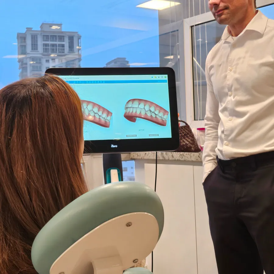 Tela do scanner intraoral exibindo um modelo digital dos dentes